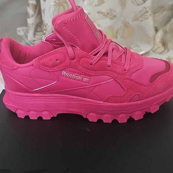 New Reebok Cardi B Classic Leather Junior Sneakers Pink Size 6.5 (Fits Women’s 8 - Picture 9 of 11